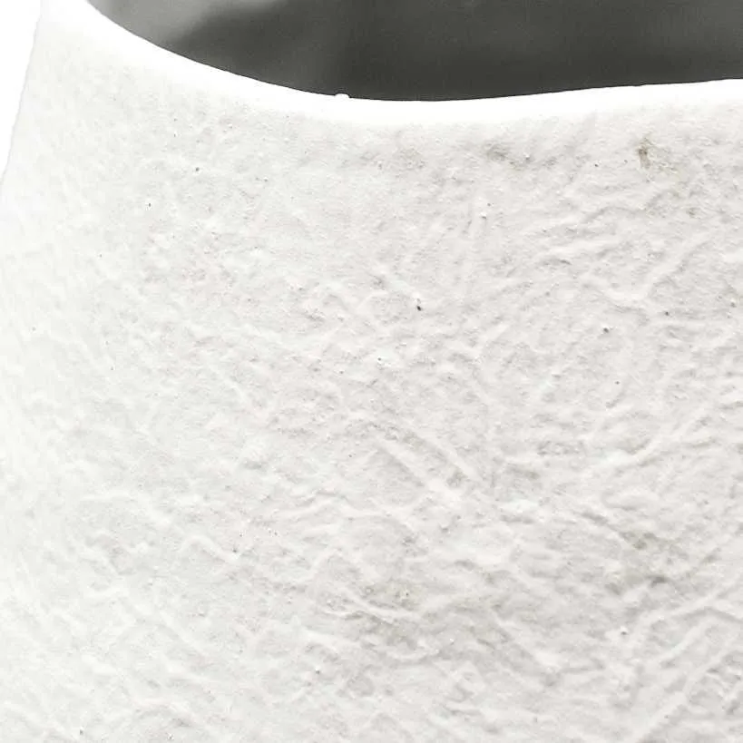 Chic White Ceramic Vase – Timeless Elegance for Any Space ✨