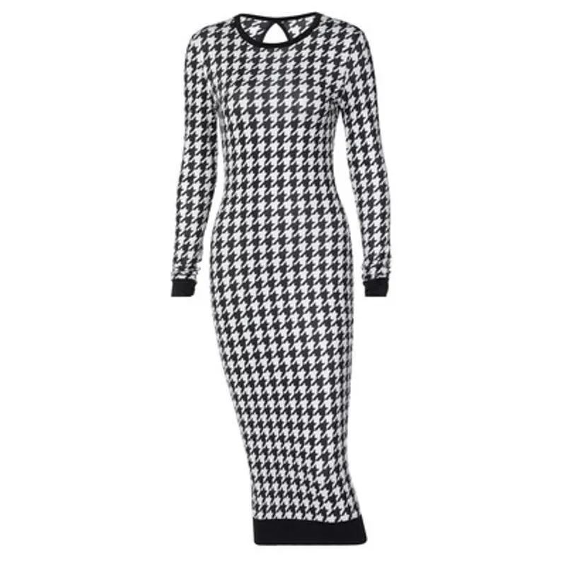 CLASSIC HOUNDSTOOTH PULLOVER DRESS - TIMELESS ELEGANCE IN EVERY THREAD
