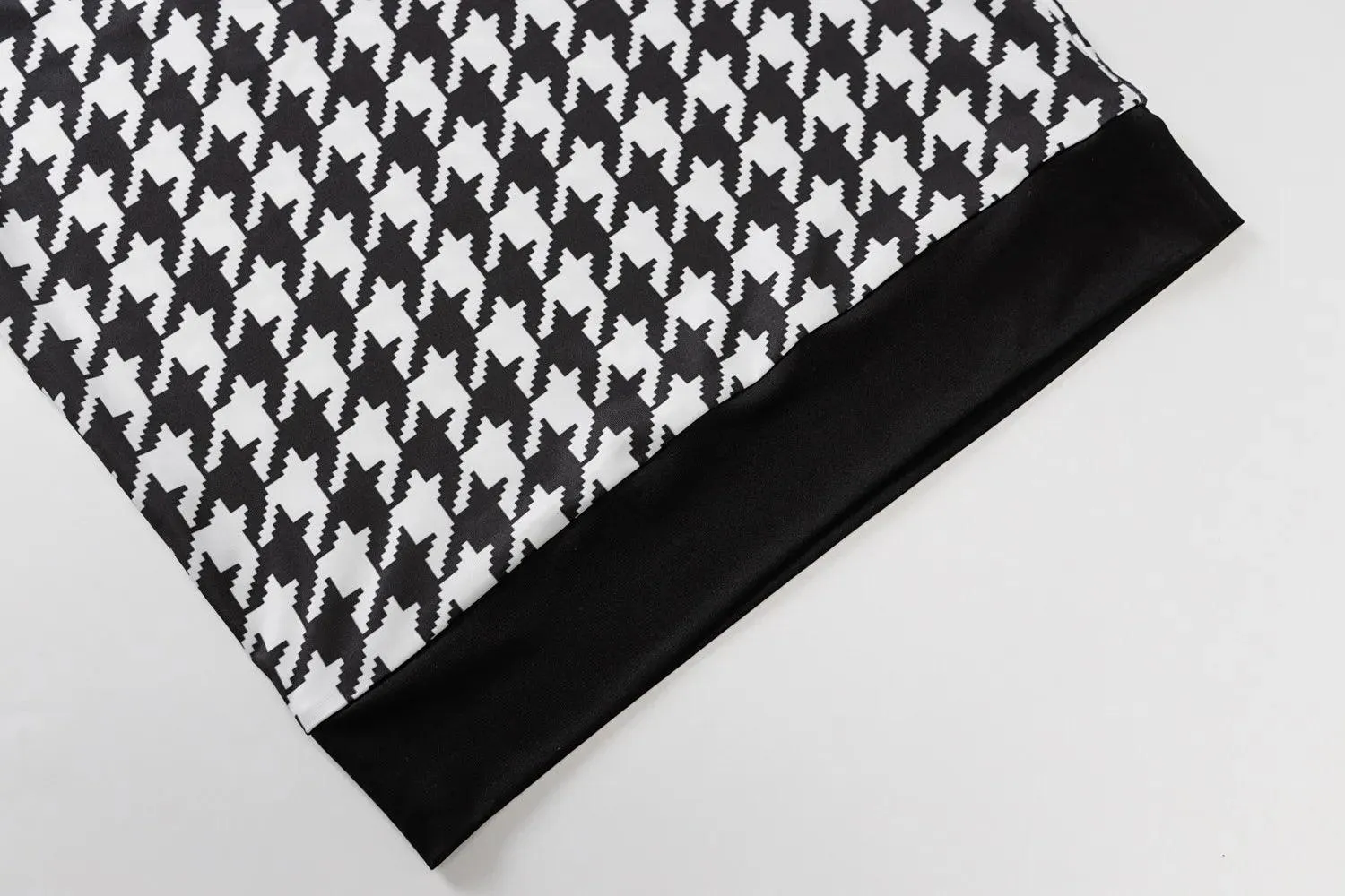 CLASSIC HOUNDSTOOTH PULLOVER DRESS - TIMELESS ELEGANCE IN EVERY THREAD