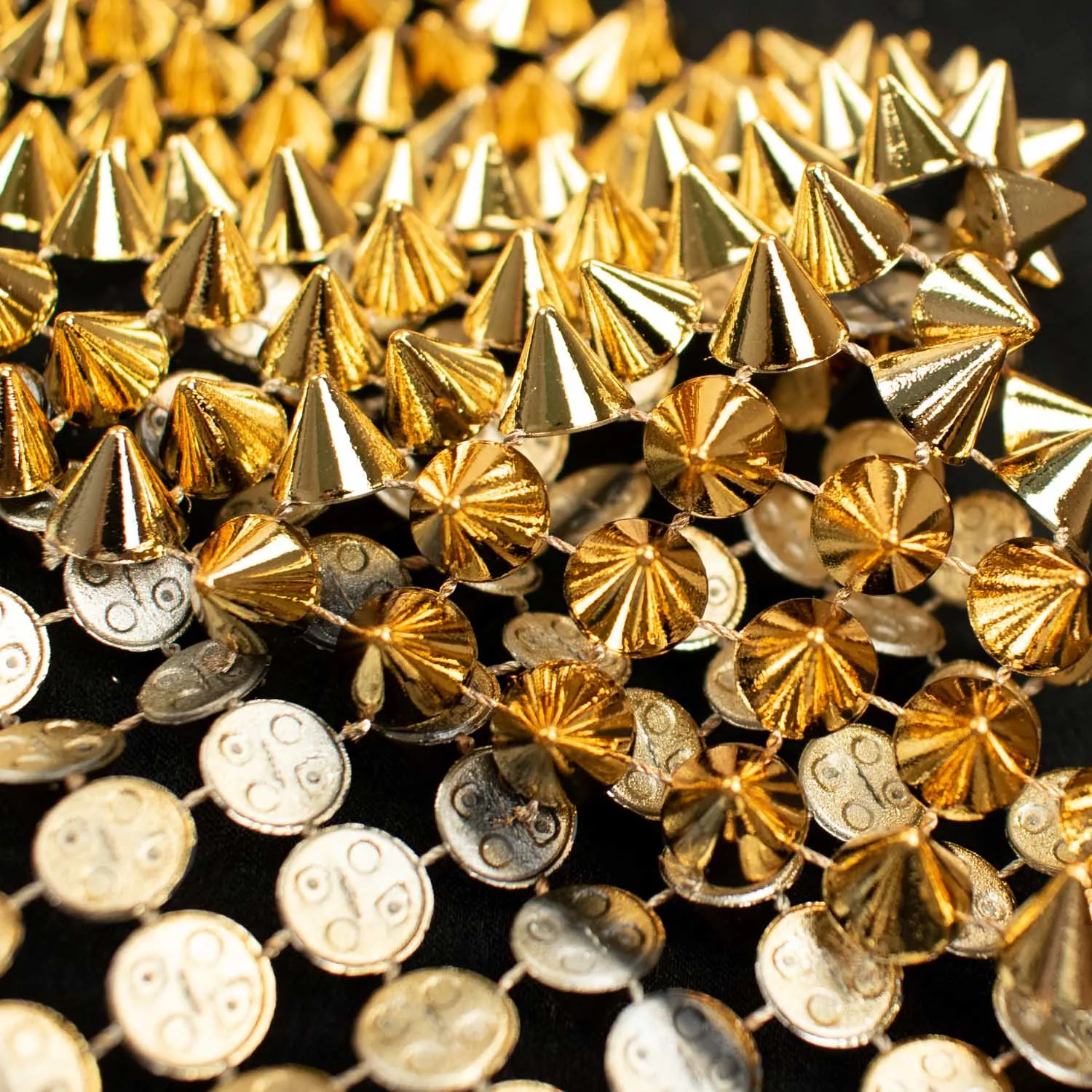 Pointed Stud Trim 11CM