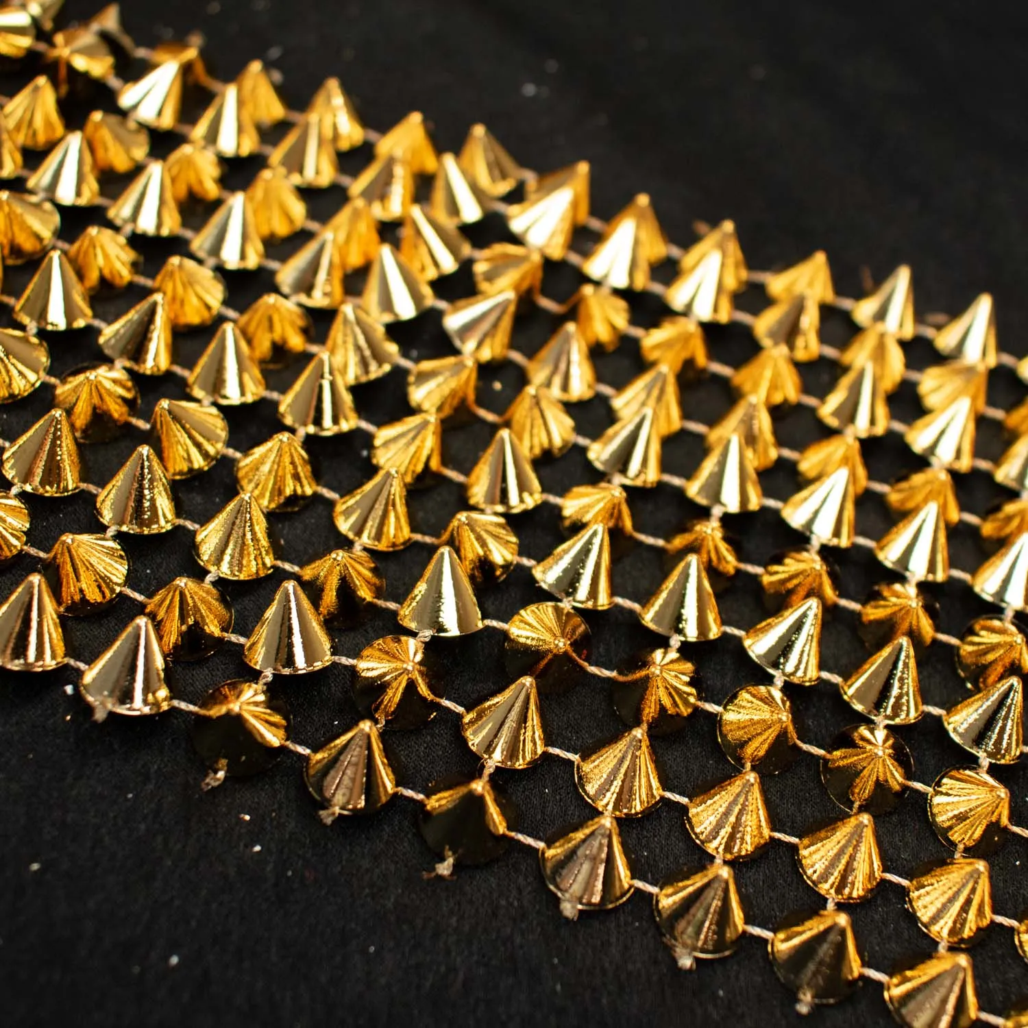 Pointed Stud Trim 11CM